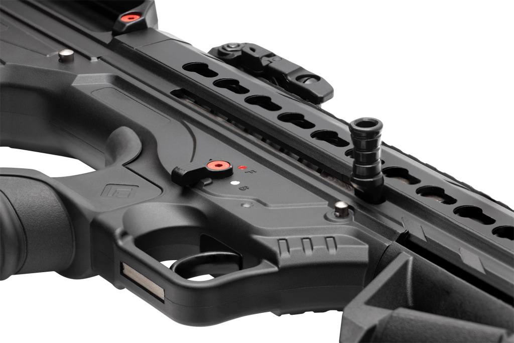 bullpup av tüfekleri tetik mekanizmasının şarjör önüne yerleştirildiği, veya şarjörün tetik sisteminin arkasına yerleştirildiği av tüfekleridir. Kısa olmasından dolayı kolay taşınabilir şarjörlü av tüfeğidir.